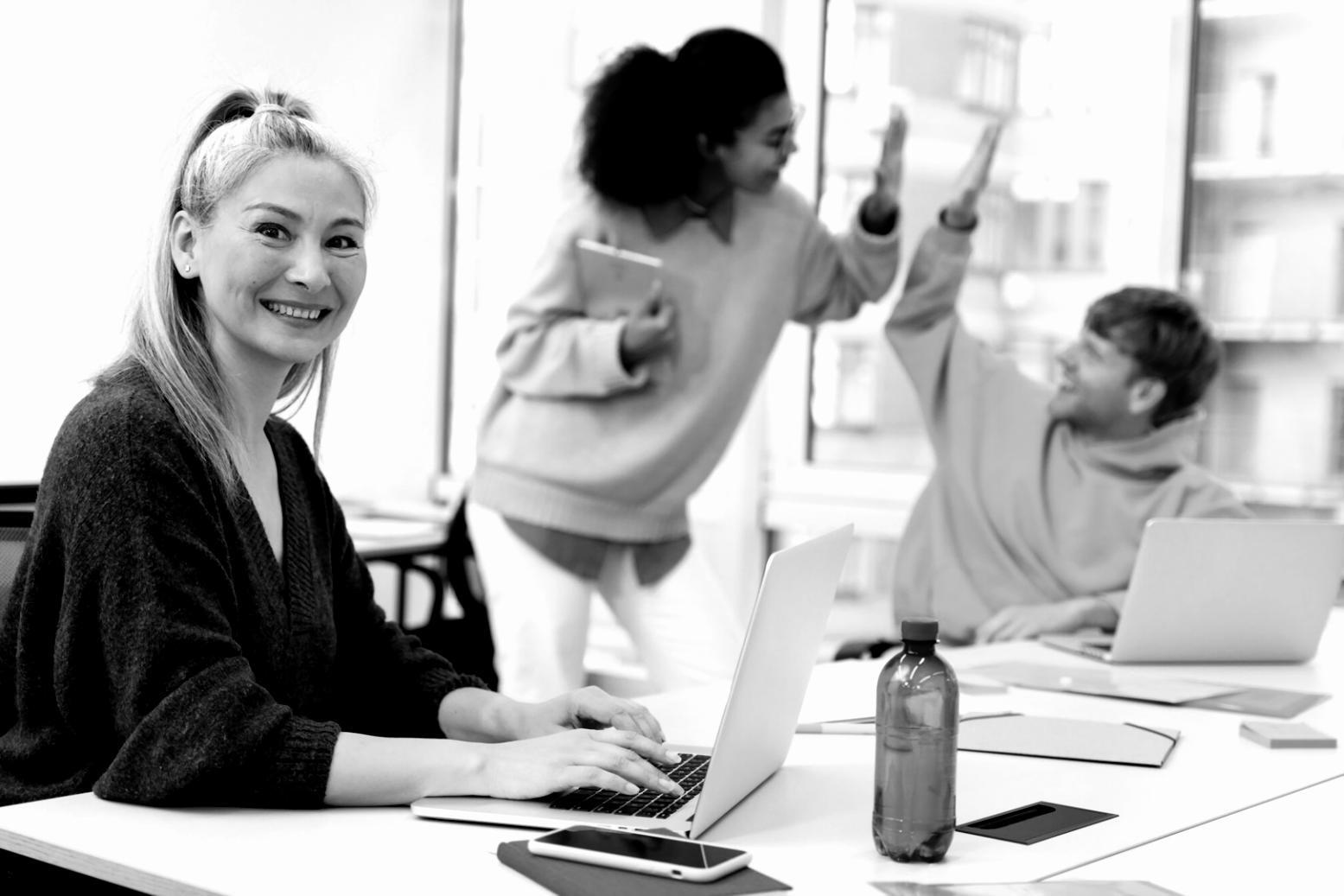 Espacio de trabajo del equipo financiero en A Coruña donde desarrollamos estrategias personalizadas para empresas